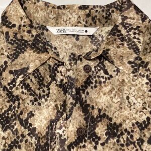 Zara Women’s  Button Down Cotton Shirt in Brown and Black snakeskin. 100% cotton